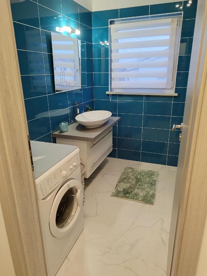 Tonis Appartement Buje Buitenkant foto