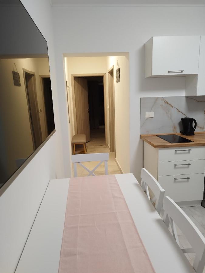 Tonis Appartement Buje Buitenkant foto