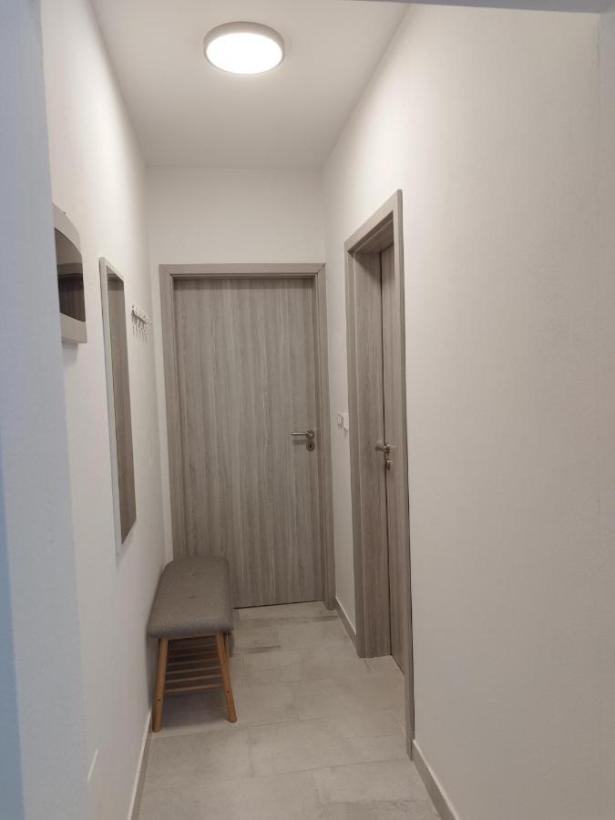 Tonis Appartement Buje Buitenkant foto